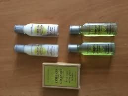 Crabtree & Evelyn  travel set